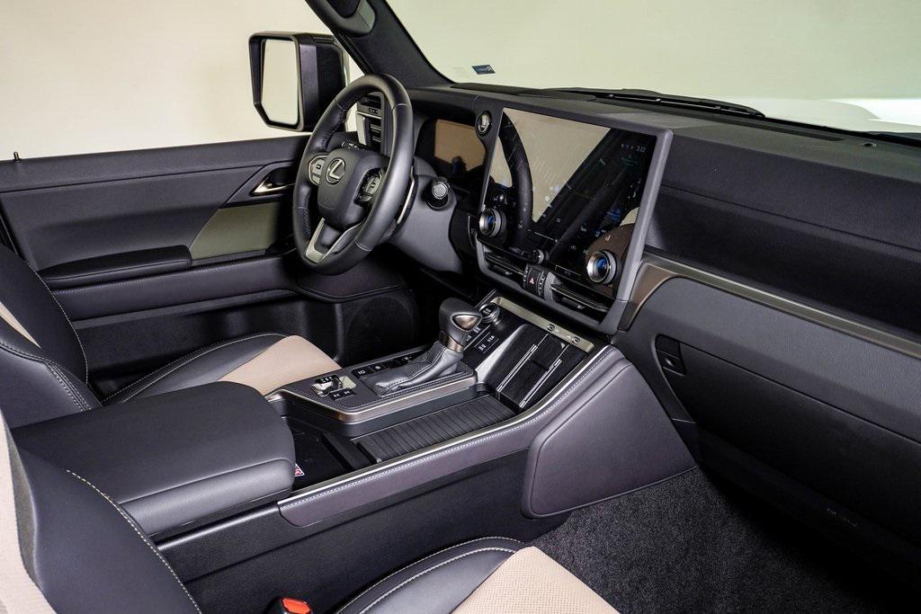 used 2025 Lexus GX 550 car, priced at $89,500