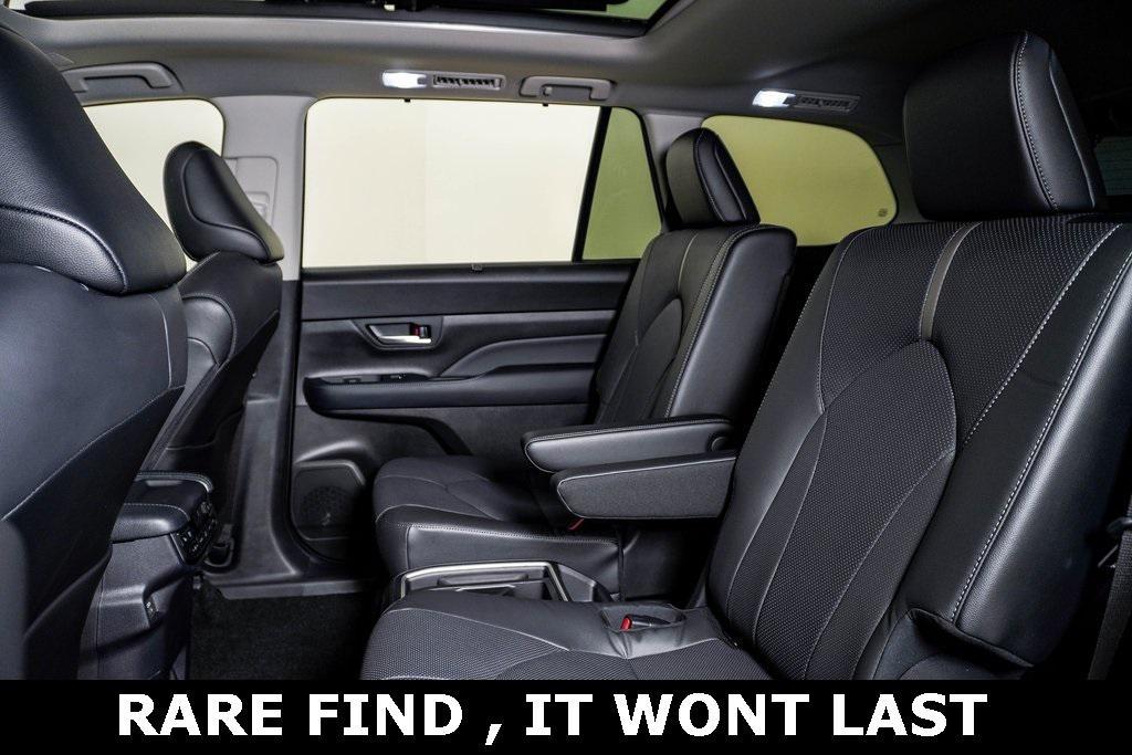 used 2025 Toyota Grand Highlander car, priced at $55,000