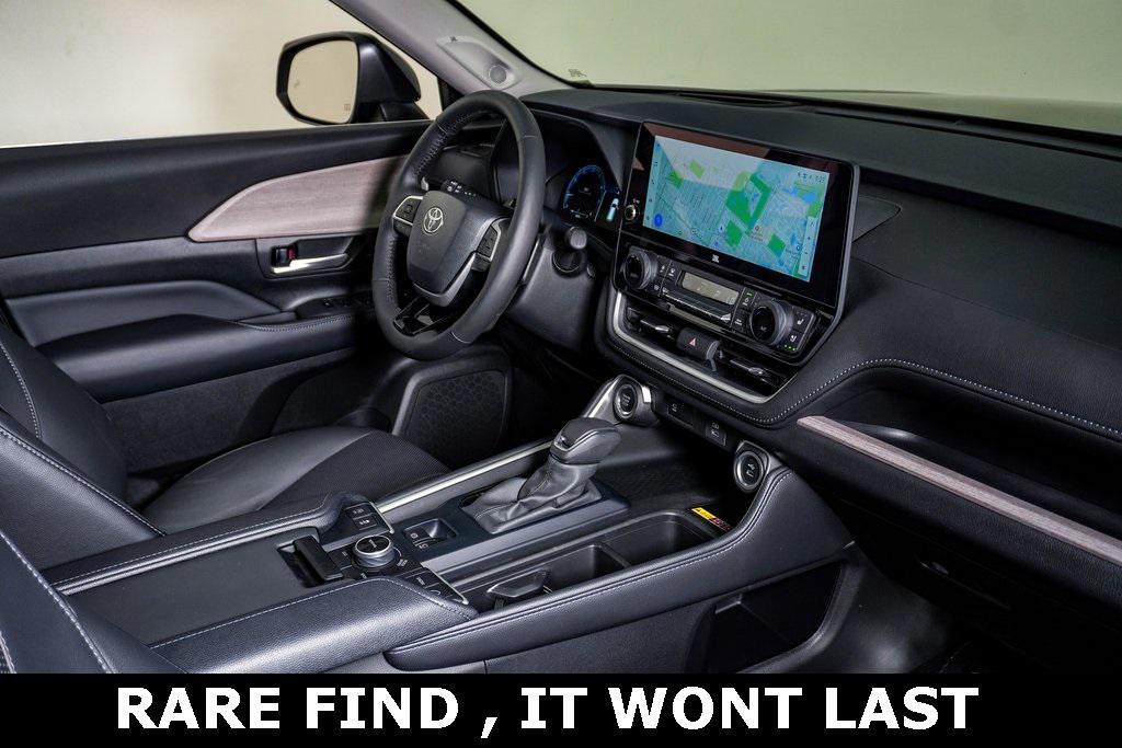 used 2025 Toyota Grand Highlander car, priced at $55,000