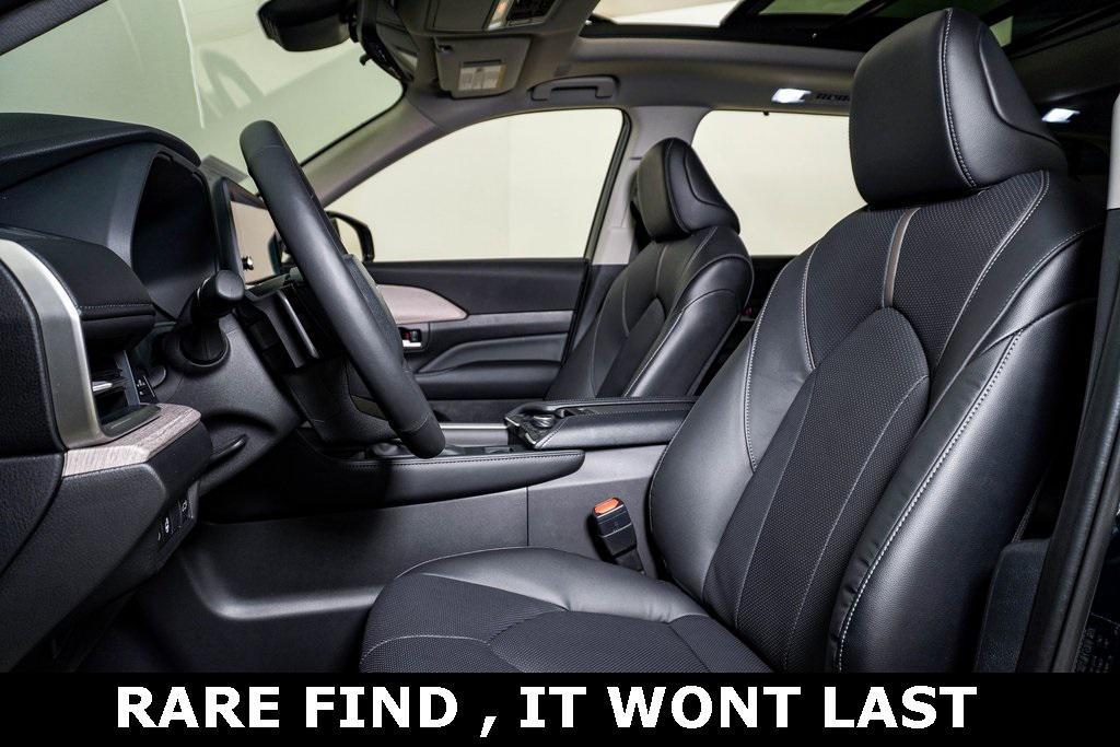 used 2025 Toyota Grand Highlander car, priced at $55,000