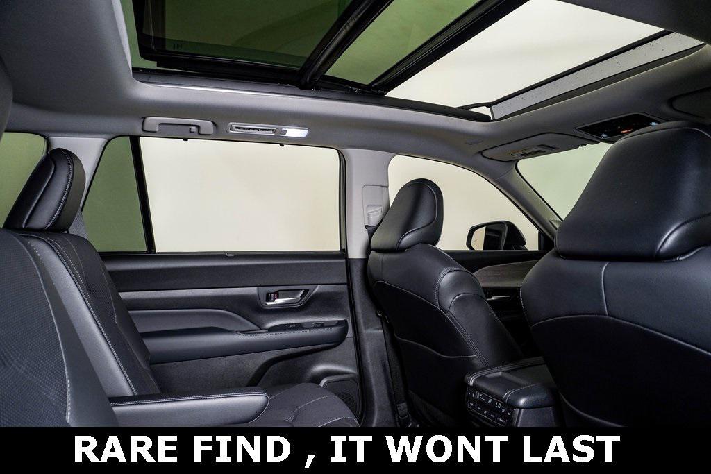 used 2025 Toyota Grand Highlander car, priced at $55,000