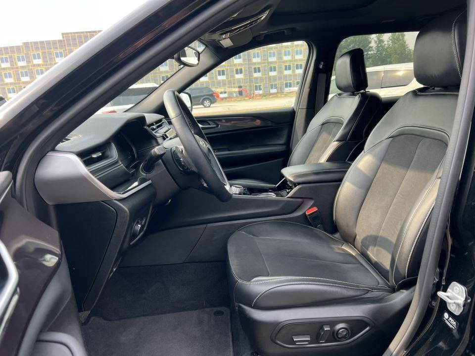 used 2022 Jeep Grand Cherokee L car, priced at $35,990
