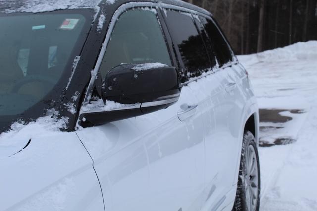 new 2025 Jeep Grand Cherokee car, priced at $58,203