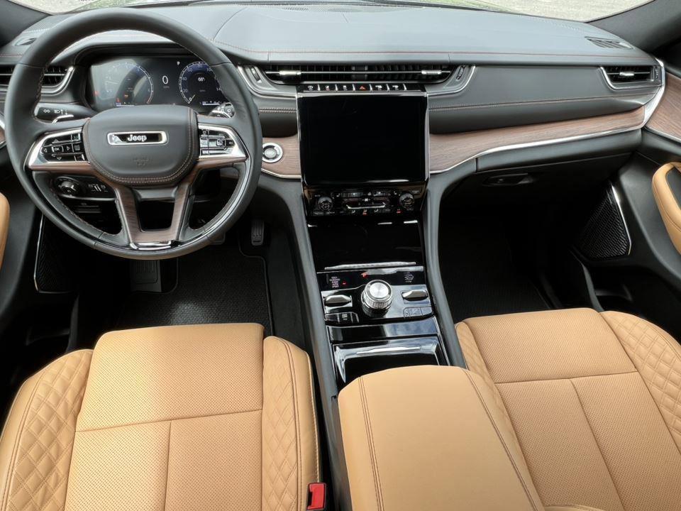 new 2025 Jeep Grand Cherokee car, priced at $58,092
