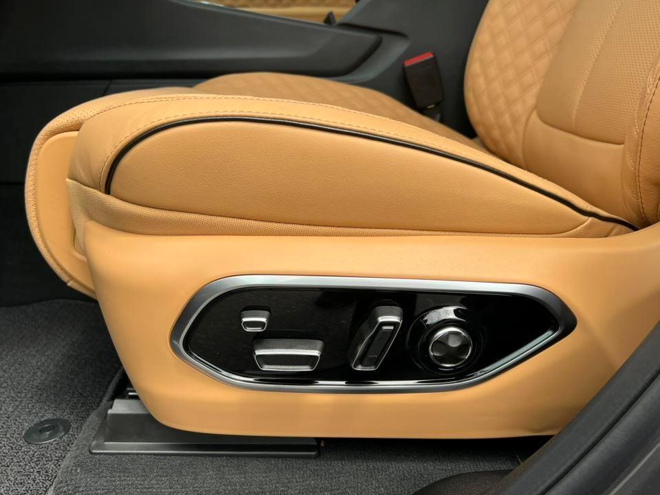 new 2025 Jeep Grand Cherokee car, priced at $54,592