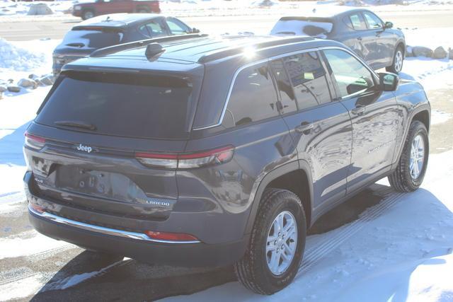 new 2025 Jeep Grand Cherokee car, priced at $40,406