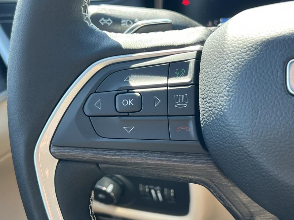 new 2025 Jeep Grand Cherokee car, priced at $44,006