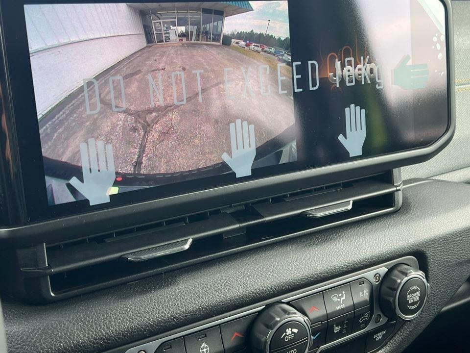 new 2025 Jeep Wrangler car, priced at $48,617