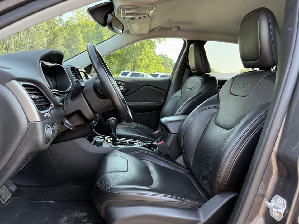 used 2019 Jeep Cherokee car, priced at $17,790