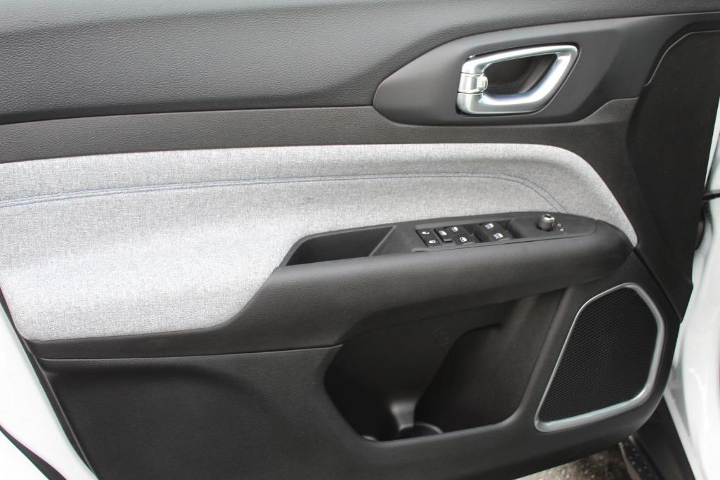 used 2025 Jeep Compass car, priced at $29,940