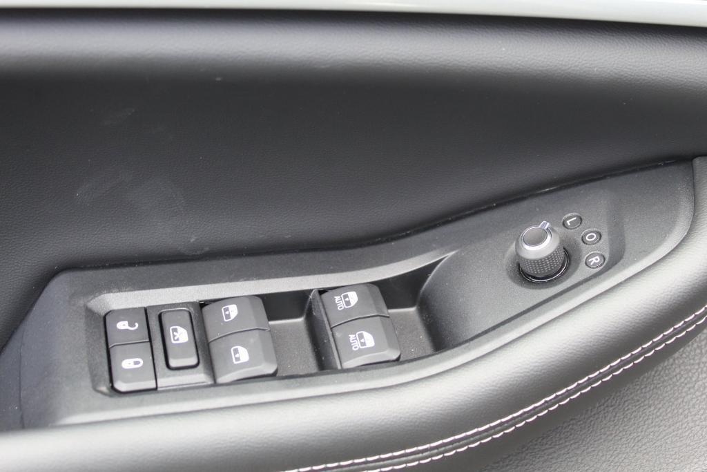 used 2023 Jeep Grand Cherokee L car, priced at $38,590
