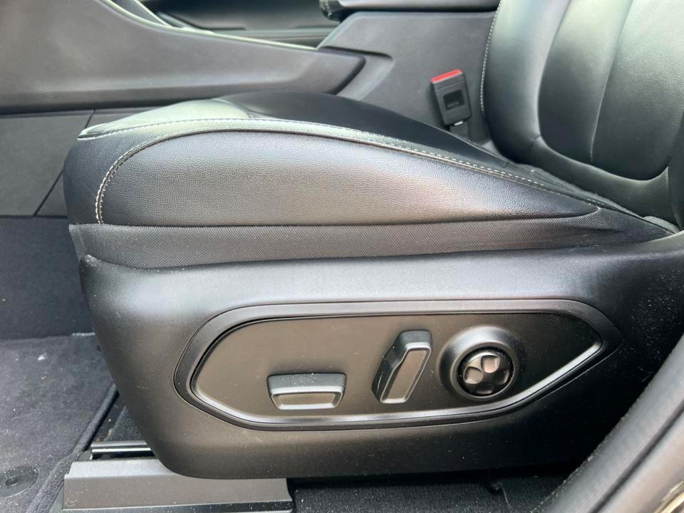 used 2023 Jeep Grand Cherokee L car, priced at $37,590