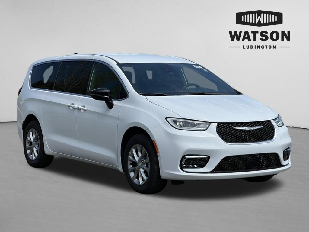 new 2025 Chrysler Pacifica car, priced at $45,463