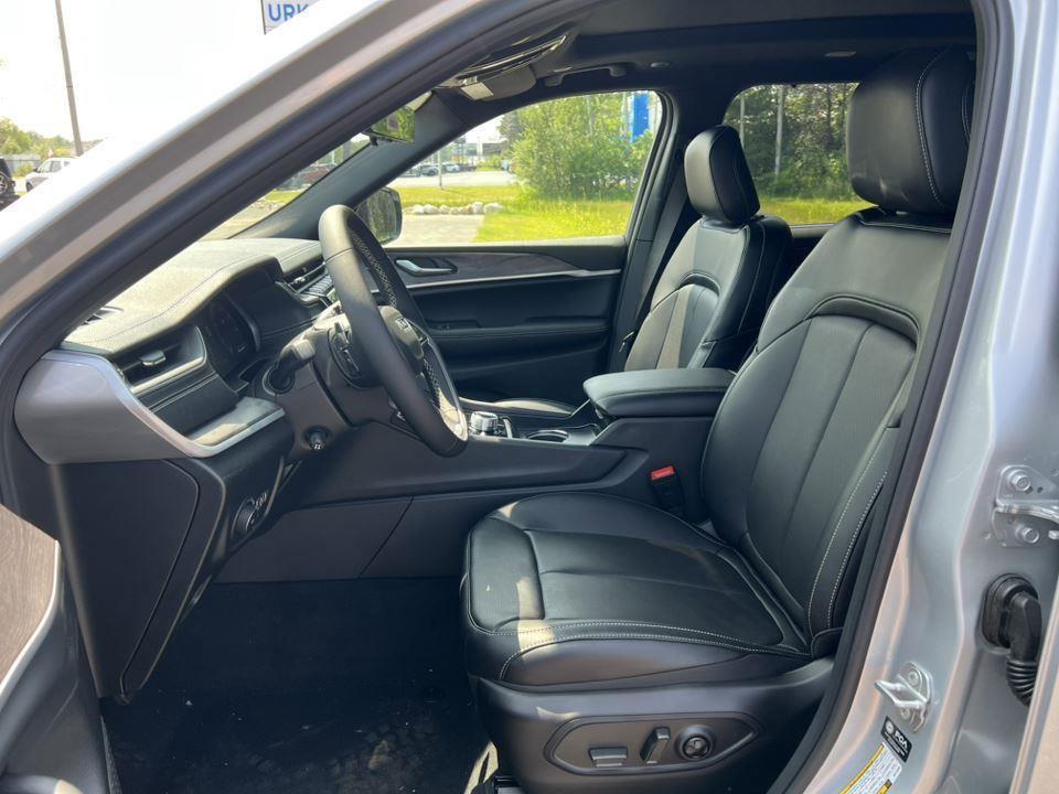 new 2025 Jeep Grand Cherokee L car, priced at $51,188