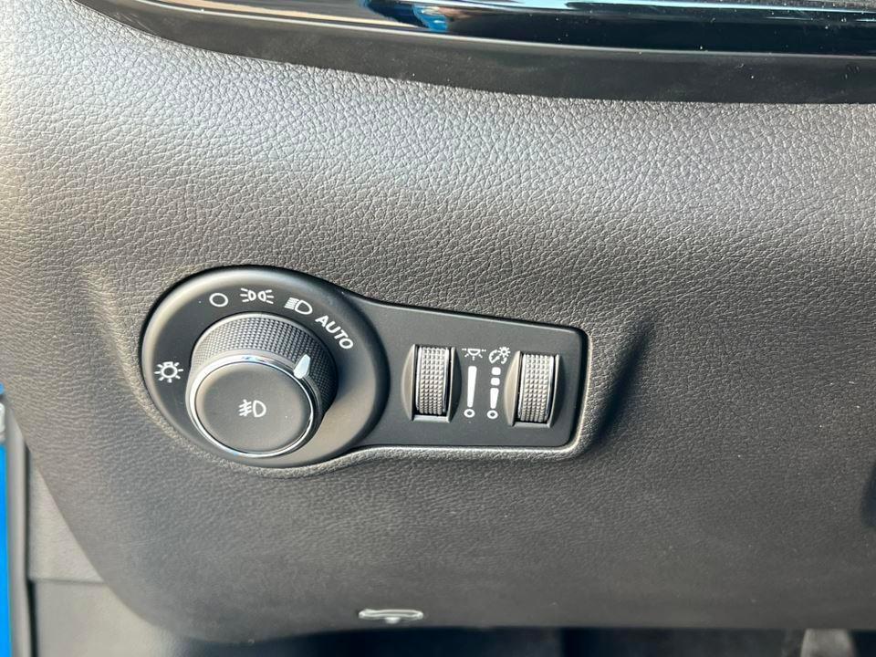 new 2025 Jeep Compass car, priced at $32,424
