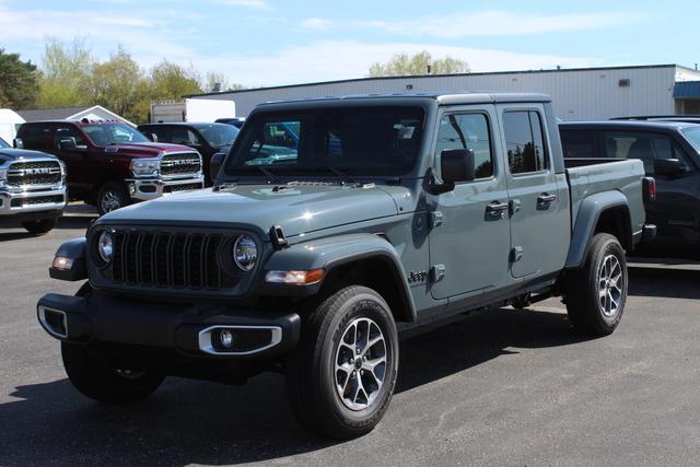 new 2024 Jeep Gladiator car, priced at $46,020