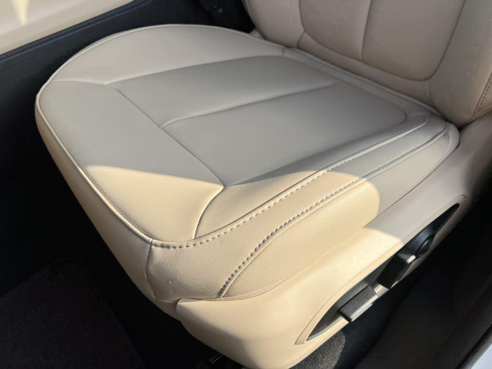 new 2025 Jeep Grand Cherokee car, priced at $46,621