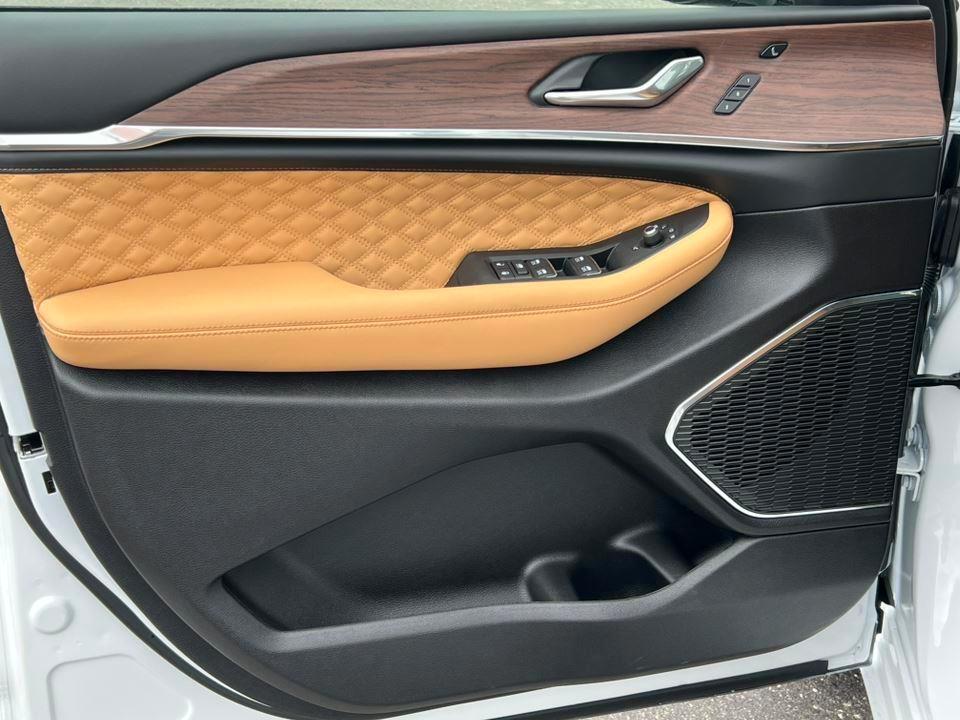 new 2025 Jeep Grand Cherokee car, priced at $57,383