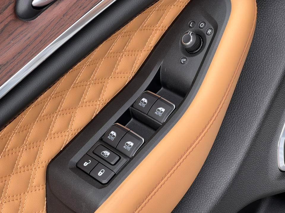 new 2025 Jeep Grand Cherokee car, priced at $57,383