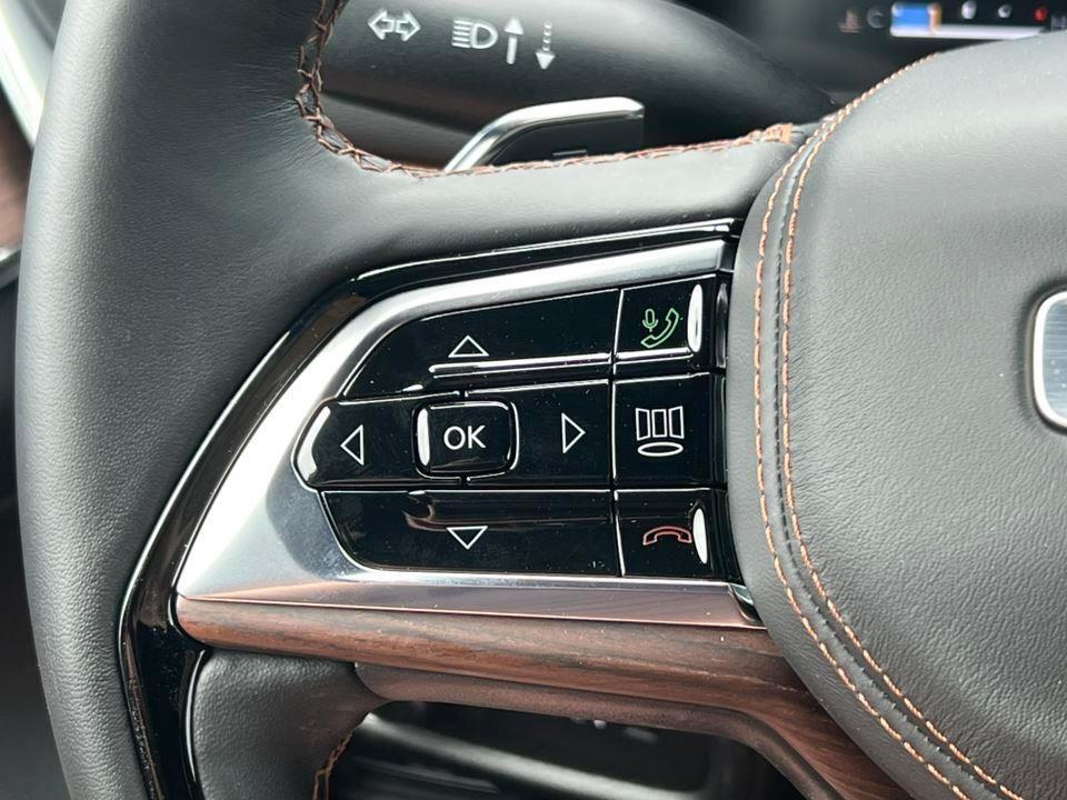 new 2025 Jeep Grand Cherokee car, priced at $57,383