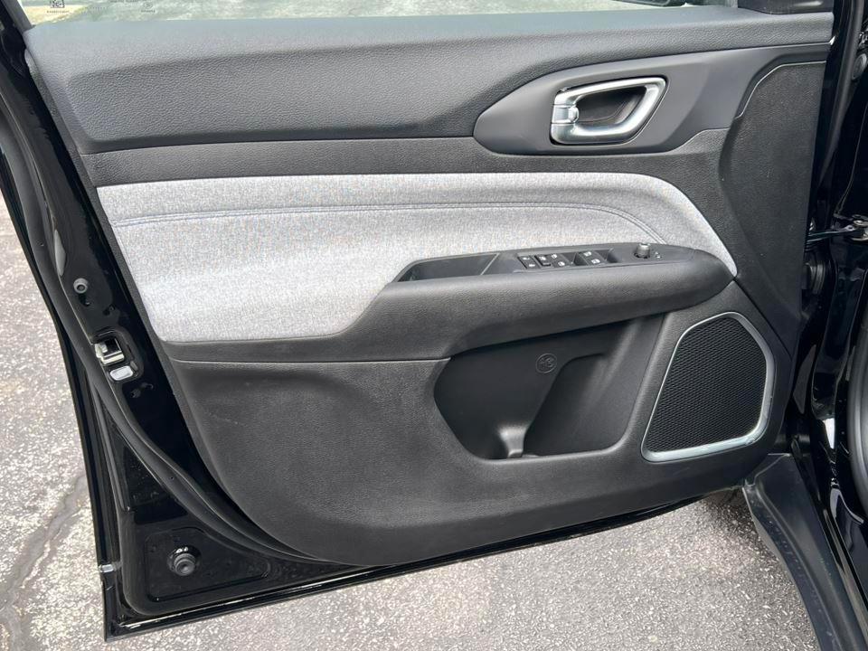 new 2025 Jeep Compass car, priced at $28,342