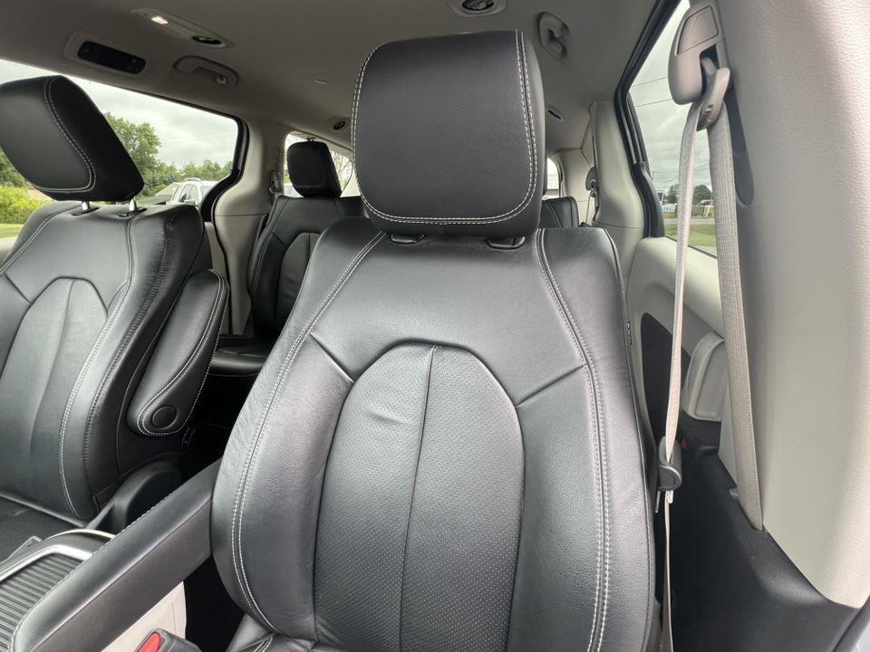 used 2022 Chrysler Pacifica Hybrid car, priced at $26,990