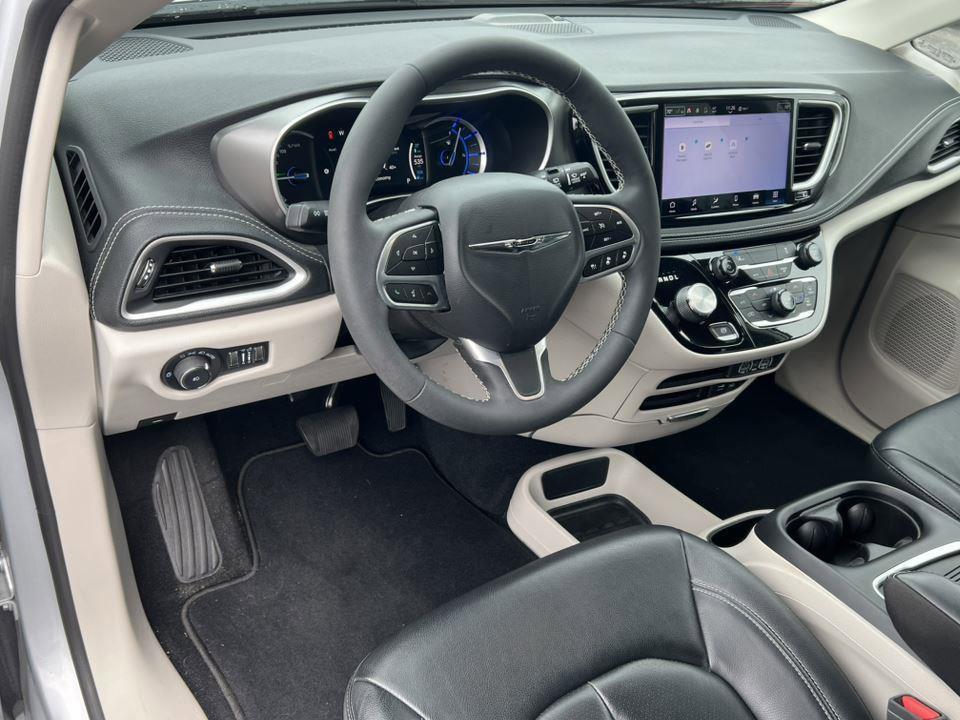 used 2022 Chrysler Pacifica Hybrid car, priced at $26,990