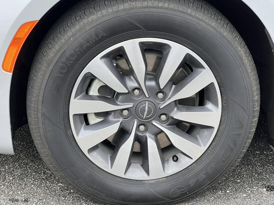 used 2022 Chrysler Pacifica Hybrid car, priced at $26,990