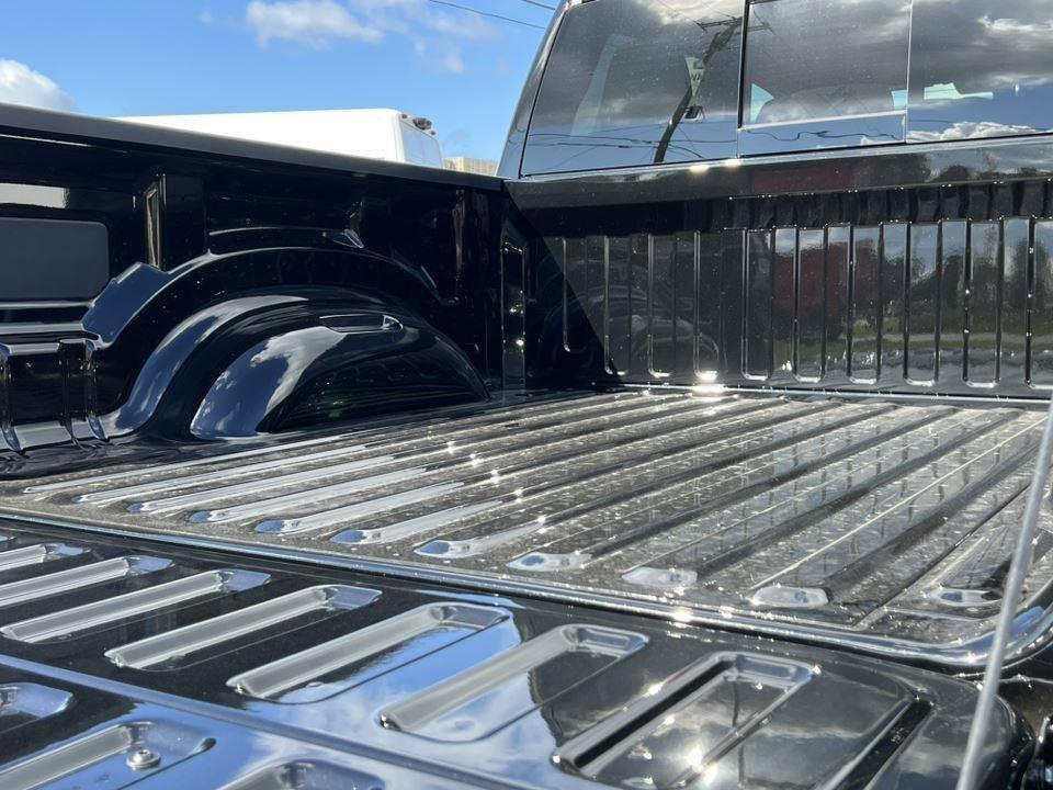 new 2025 Ram 1500 car, priced at $59,680