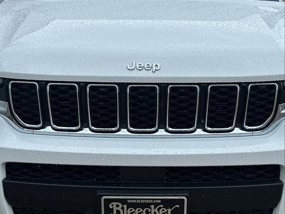 new 2024 Jeep Grand Cherokee L car, priced at $52,245