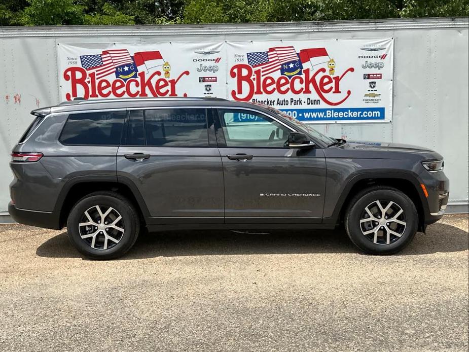 new 2024 Jeep Grand Cherokee L car, priced at $60,528