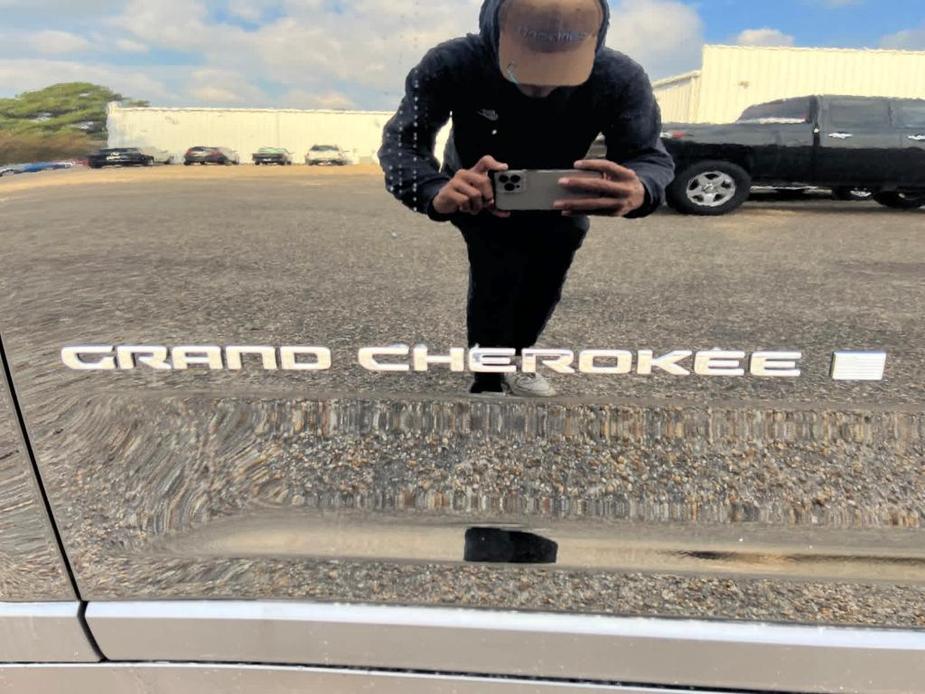new 2023 Jeep Grand Cherokee car, priced at $46,110
