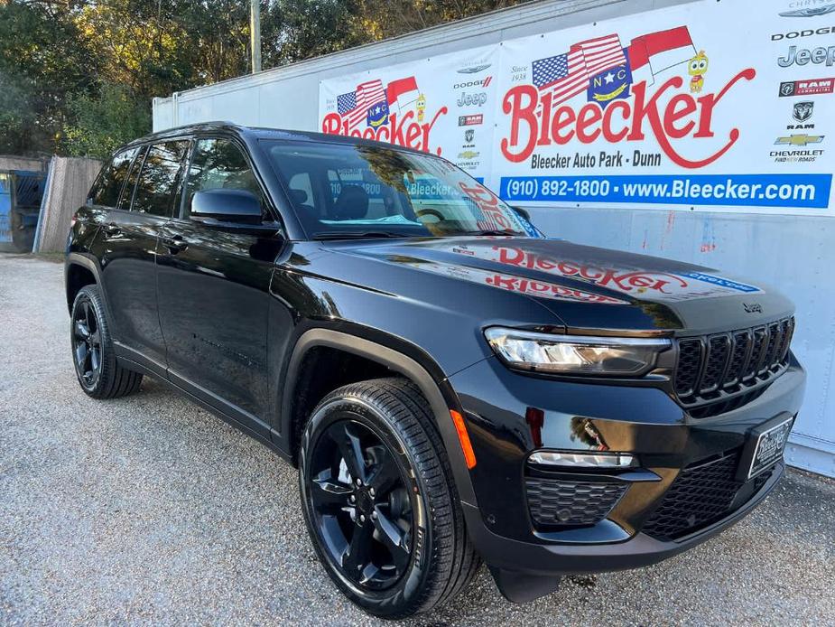 new 2024 Jeep Grand Cherokee car, priced at $62,925