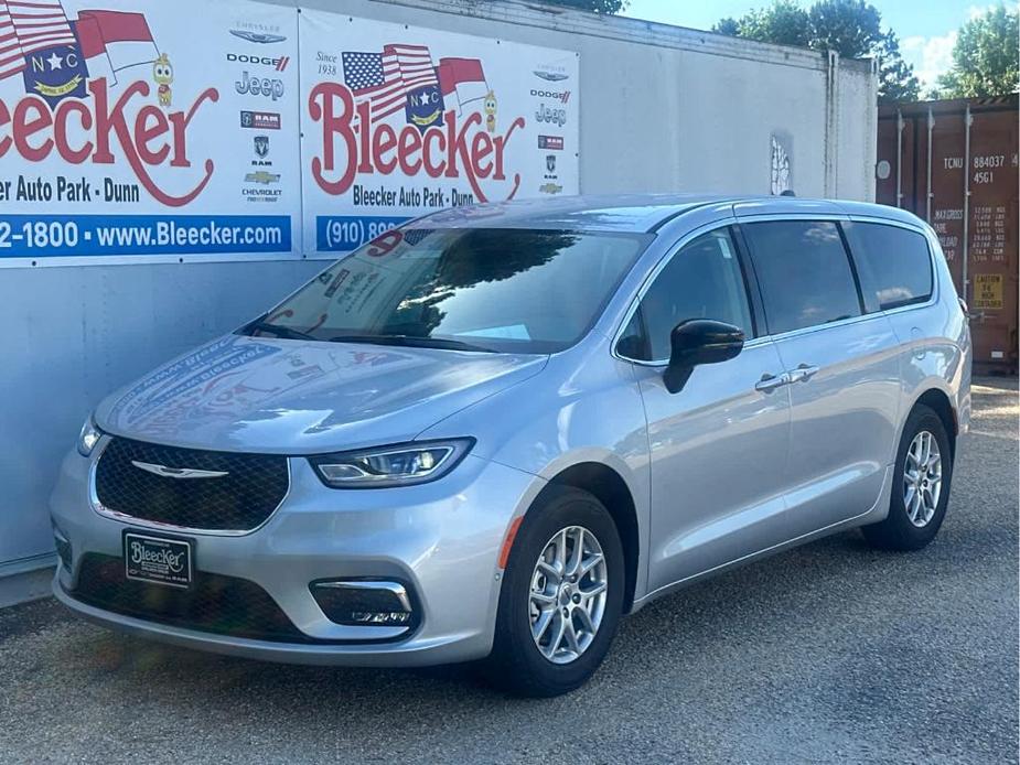 new 2024 Chrysler Pacifica car, priced at $48,565