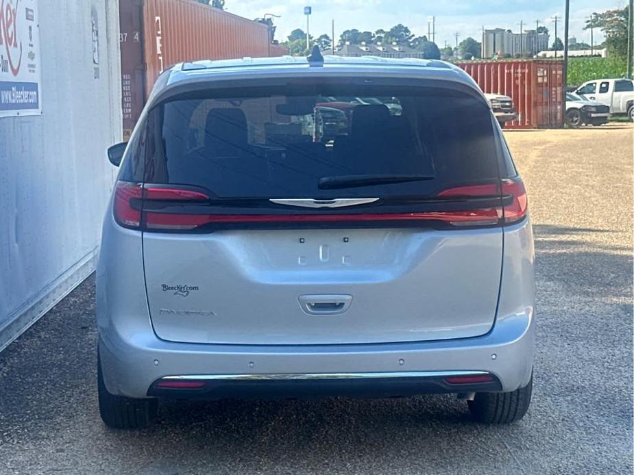 new 2024 Chrysler Pacifica car, priced at $48,565