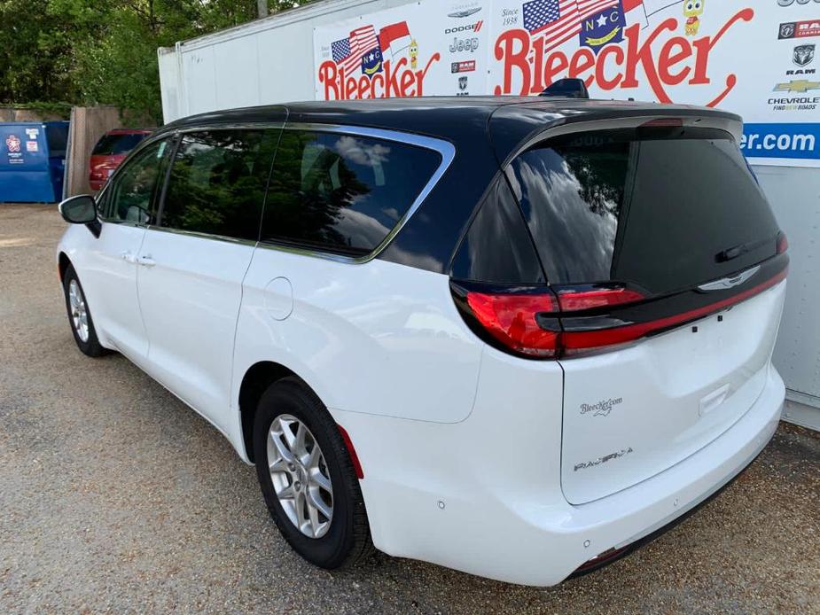 new 2023 Chrysler Pacifica car, priced at $49,860