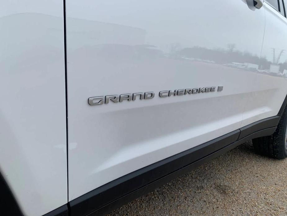 new 2024 Jeep Grand Cherokee car, priced at $58,760