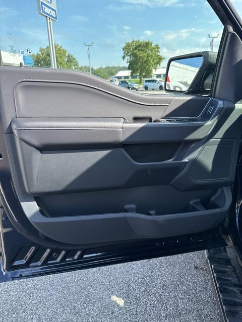 new 2025 Ford F-150 car, priced at $60,551