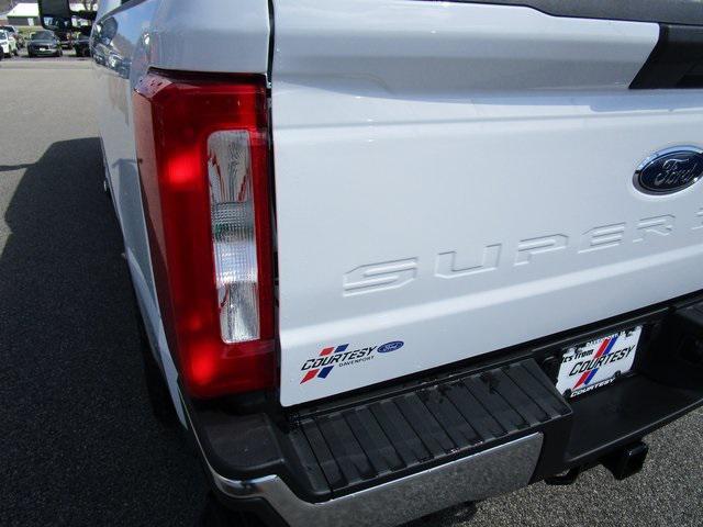 new 2025 Ford F-250 car, priced at $63,714