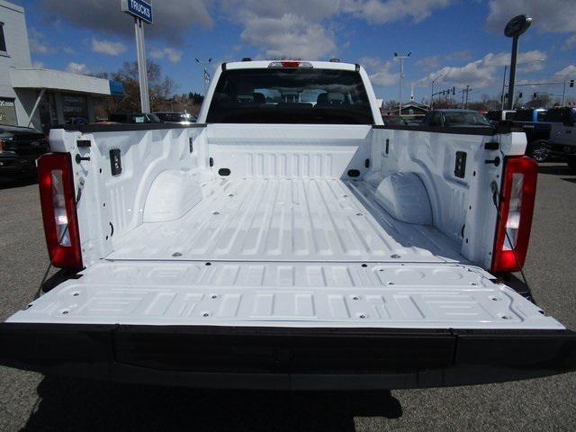 new 2025 Ford F-250 car, priced at $63,714