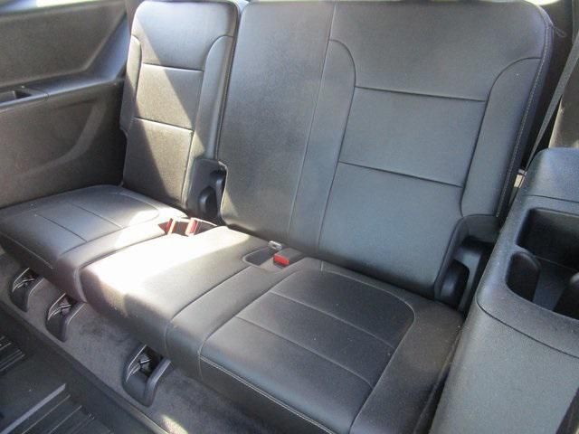 used 2023 Chevrolet Traverse car, priced at $28,549