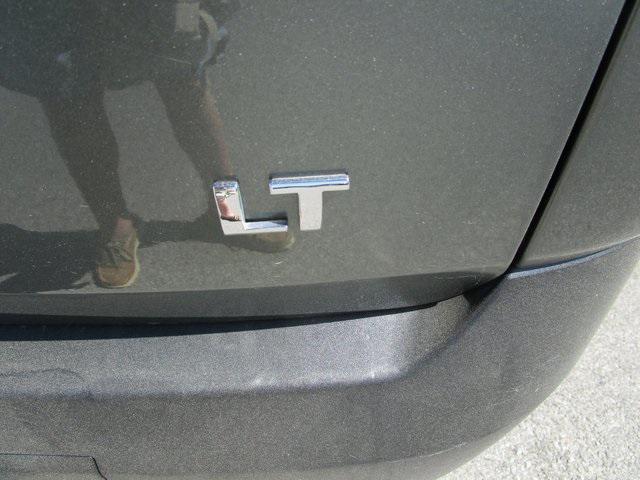 used 2023 Chevrolet Traverse car, priced at $32,099