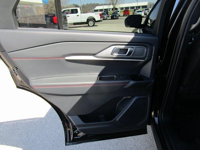new 2025 Ford Explorer car, priced at $53,661