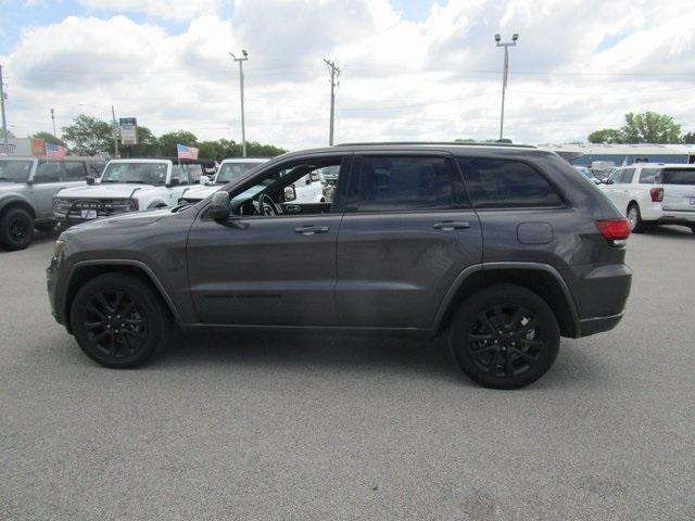 used 2018 Jeep Grand Cherokee car, priced at $23,499