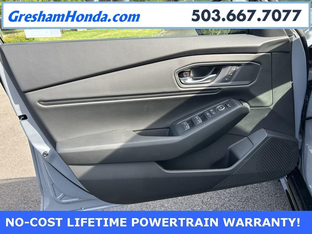 new 2025 Honda Accord Hybrid car