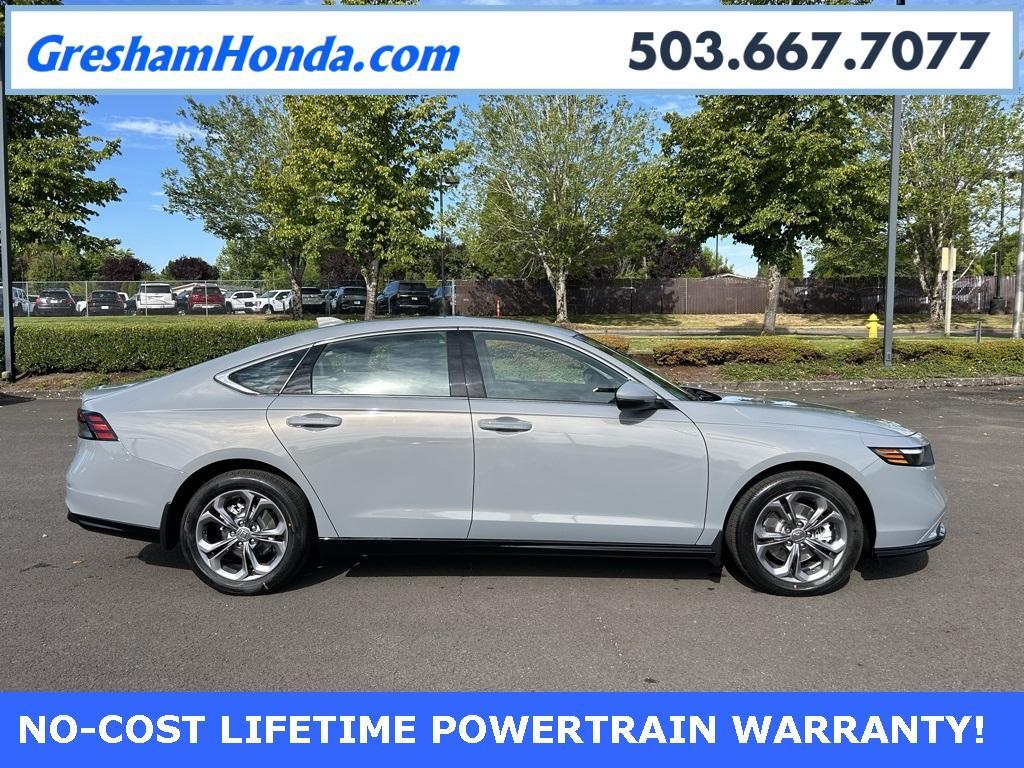 new 2025 Honda Accord Hybrid car