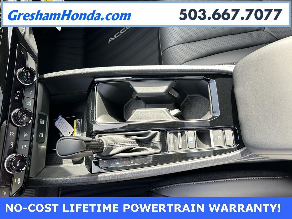 new 2025 Honda Accord Hybrid car