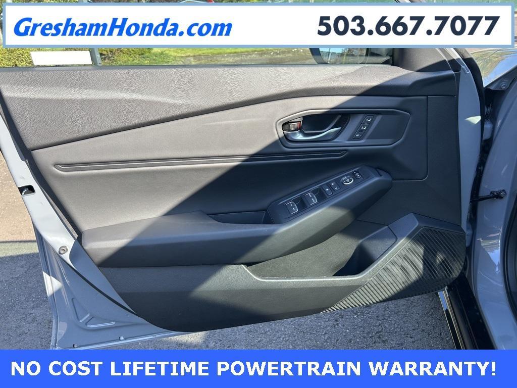 new 2025 Honda Accord Hybrid car