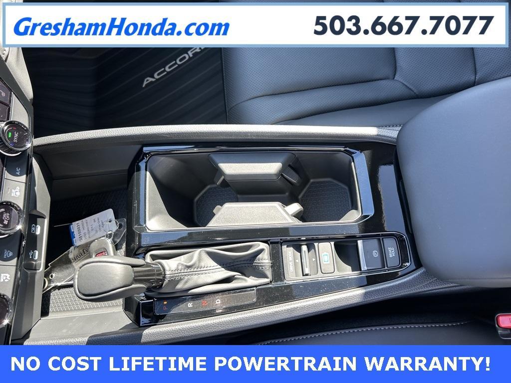 new 2025 Honda Accord Hybrid car