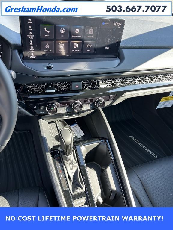 new 2025 Honda Accord Hybrid car